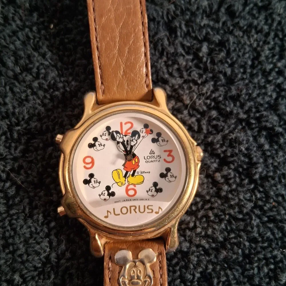 Vintage Mickey Mouse Character Watch by Lorus Disney Quartz Gold Tone Wristwatch